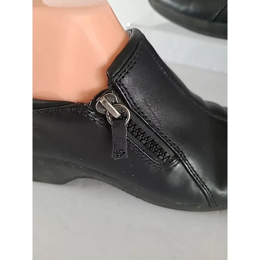Clarks Wasteland WMS SZ 7.5 M Shoes Loafer Black Leather Side Zip Comfort FLAW